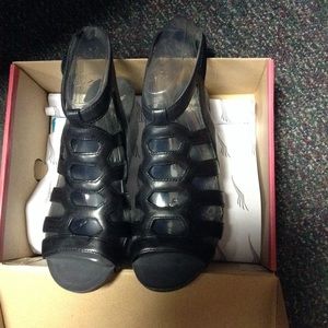 DANSKO sandals NWT in box